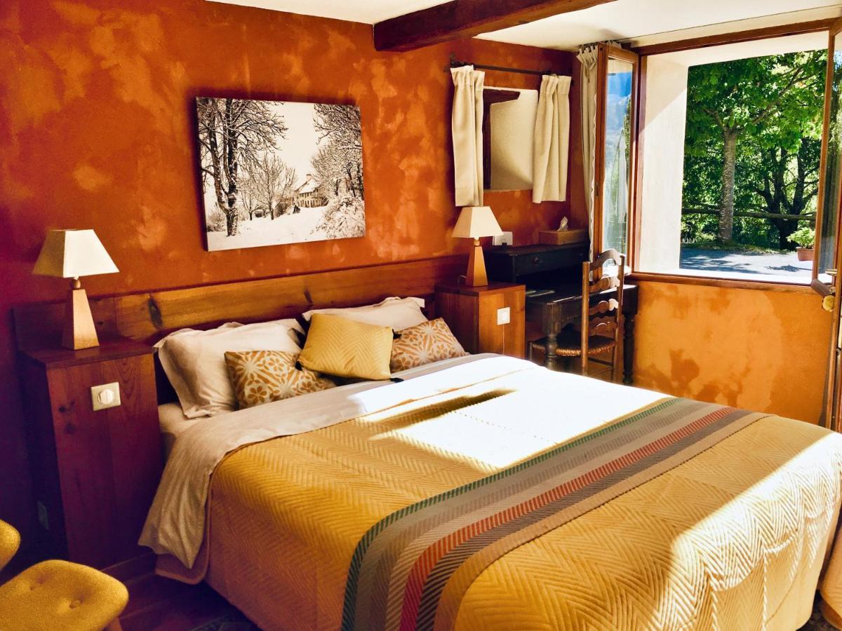 Chambre d'Hôtes La Grange des Ecrins Chabottes Exterior foto